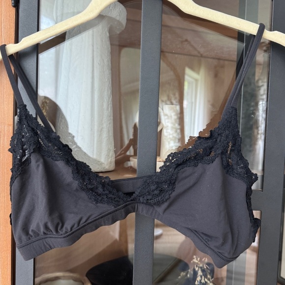 SKIMS fits everybody lace bralette bra onyx vneck triangle adjustable straps L - Picture 3 of 8